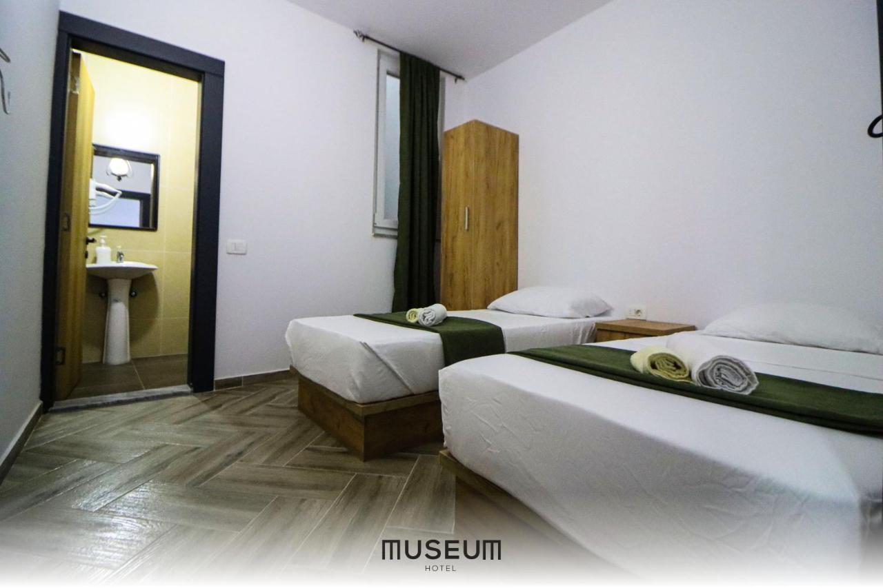 Museum Hotel Pristina Exteriör bild