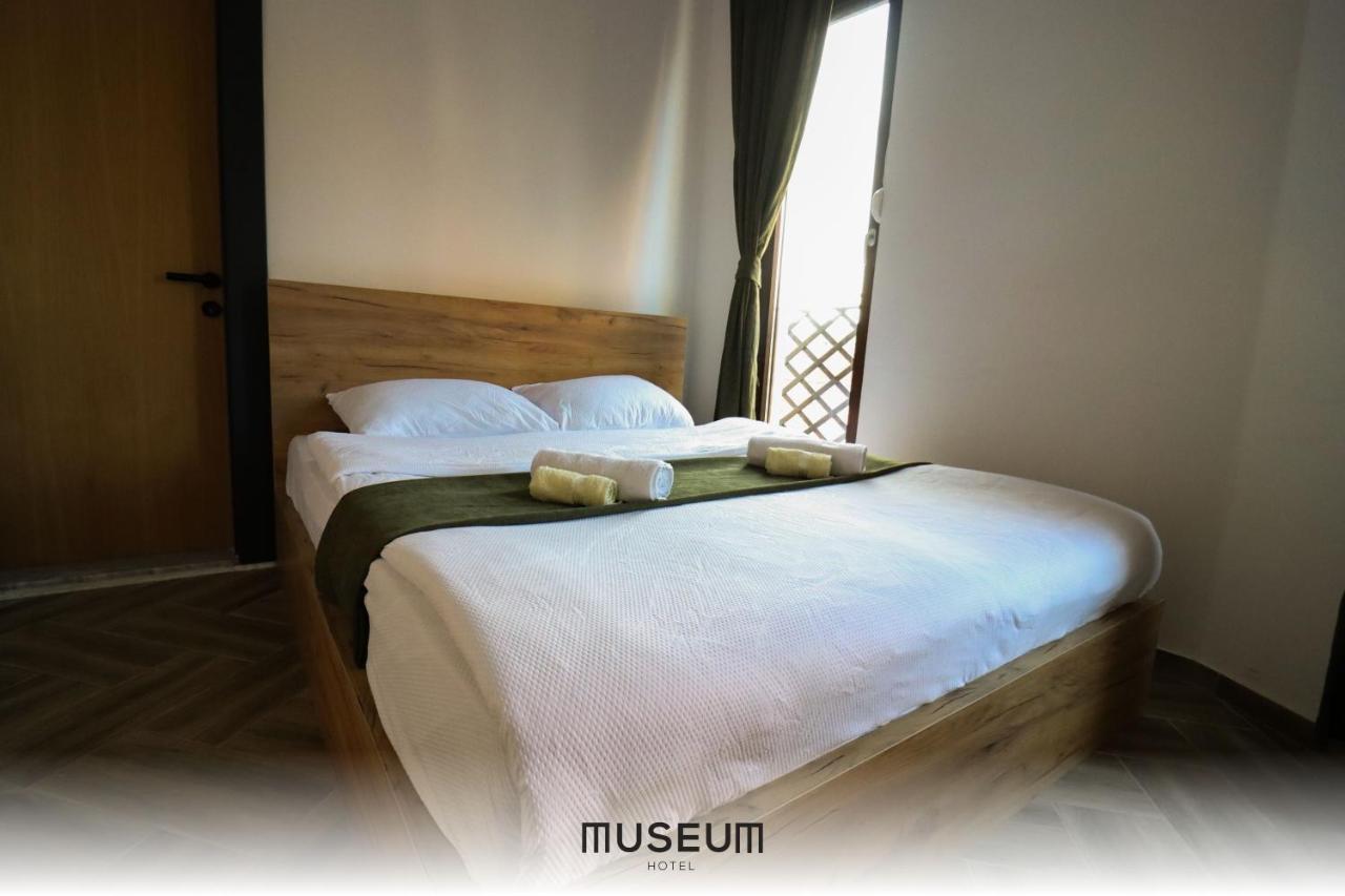 Museum Hotel Pristina Exteriör bild