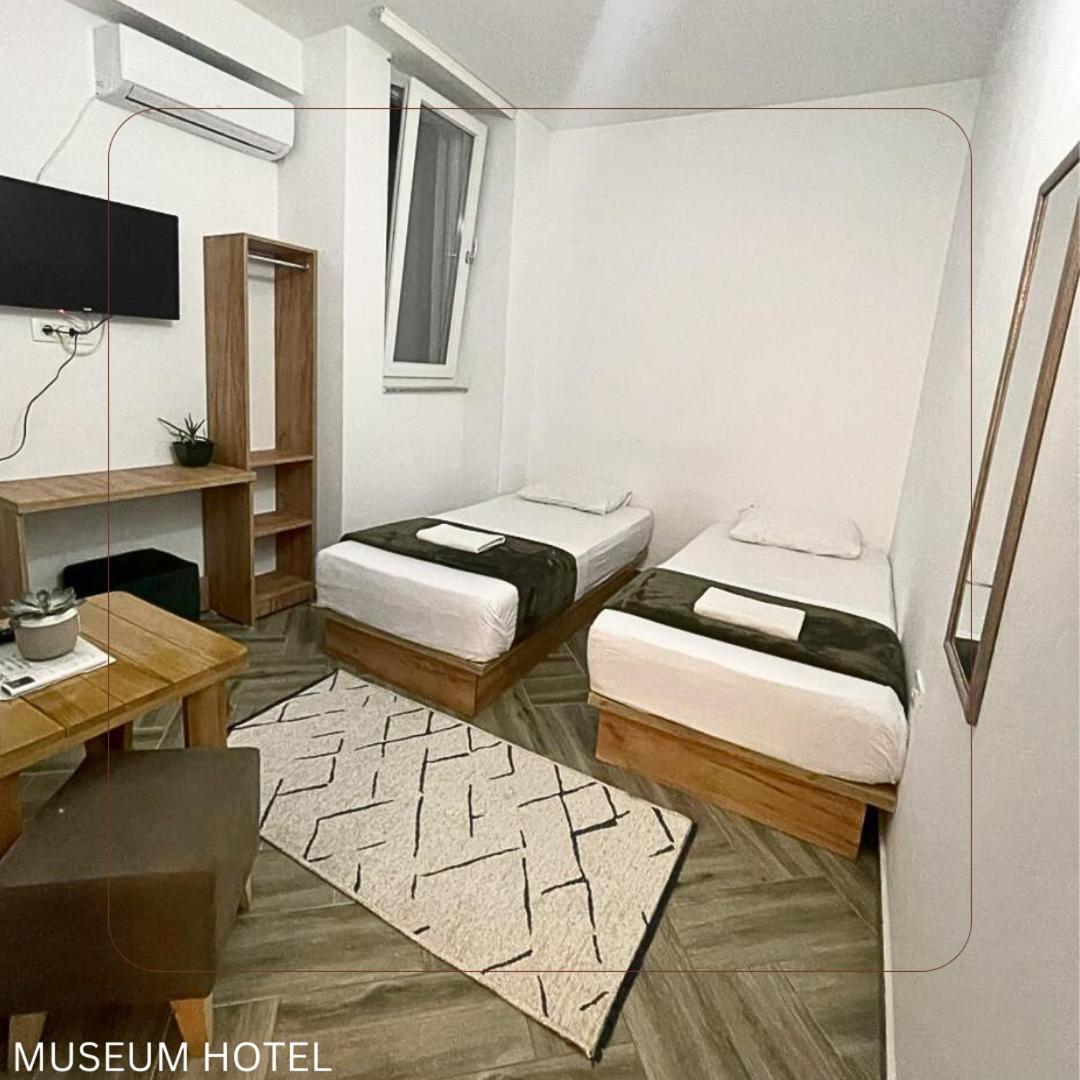 Museum Hotel Pristina Rum bild