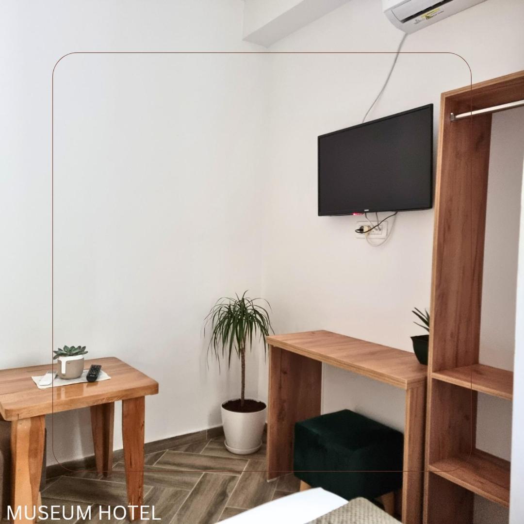 Museum Hotel Pristina Rum bild